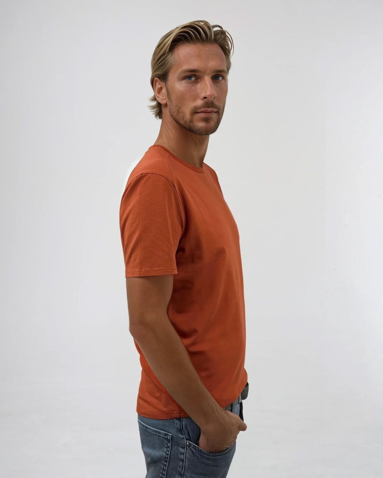 Circlo Signature T-Shirt - Premium Cotton Blend